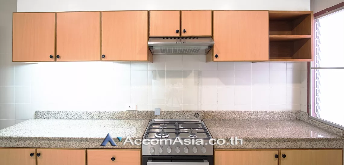 4  4 br Apartment For Rent in Sukhumvit ,Bangkok BTS Thong Lo at Suites of families AA31333