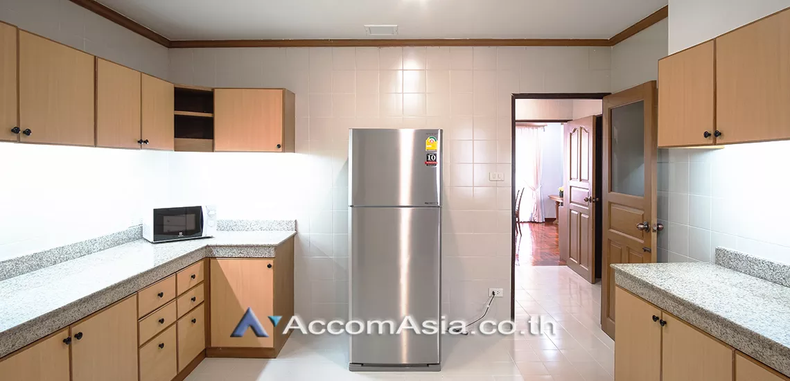  1  4 br Apartment For Rent in Sukhumvit ,Bangkok BTS Thong Lo at Suites of families AA31333