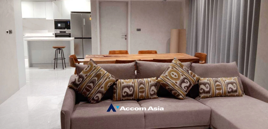 unitYada Residential Condominium