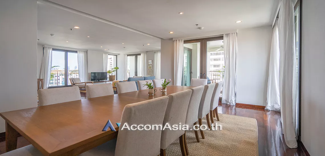 Big Balcony, Pet friendly |  4 Bedrooms  Apartment For Rent in Silom, Bangkok  near BTS Surasak (AA31349)