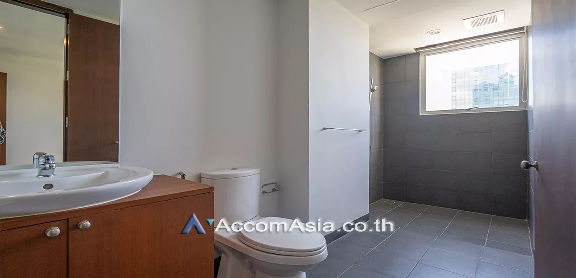 18  4 br Apartment For Rent in Silom ,Bangkok BTS Surasak at A Unique design and Terrace AA31349