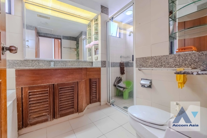 28  3 br Condominium for rent and sale in Sukhumvit ,Bangkok  at President Park Sukhumvit 24   AA31362