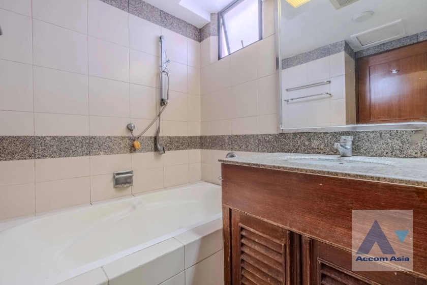 29  3 br Condominium for rent and sale in Sukhumvit ,Bangkok  at President Park Sukhumvit 24   AA31362