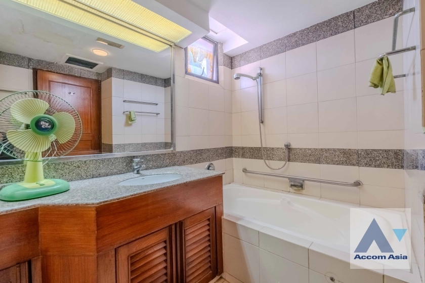 32  3 br Condominium for rent and sale in Sukhumvit ,Bangkok  at President Park Sukhumvit 24   AA31362