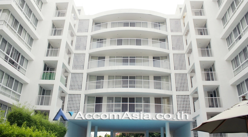 Pet friendly |  Ekkamai Family Apartment Apartment  4 Bedroom for Sale & Rent BTS Ekkamai in Sukhumvit Bangkok