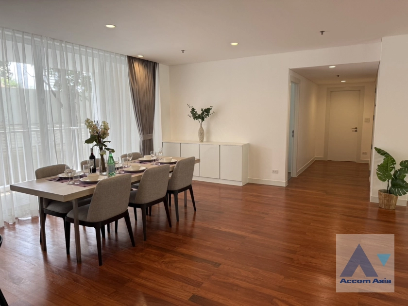 8  4 br Apartment for rent and sale in Sukhumvit ,Bangkok BTS Ekkamai at Ekkamai Family Apartment AA31371