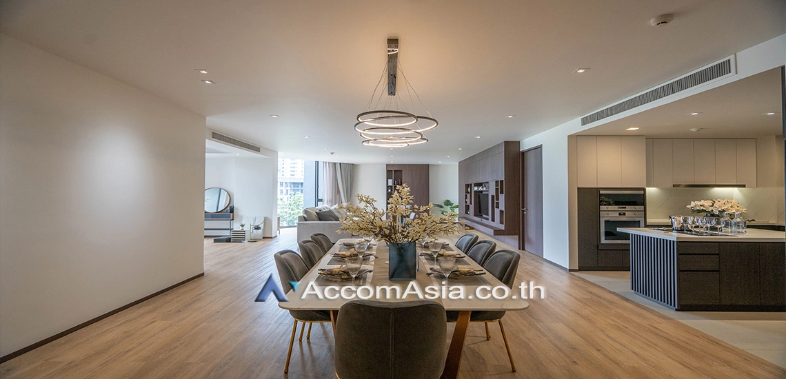 Pet friendly |  4 Bedrooms  Apartment For Rent in Sukhumvit, Bangkok  near BTS Phrom Phong (AA31706)