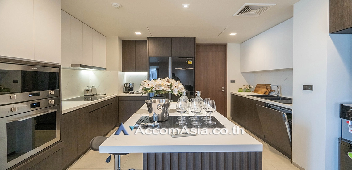 6  4 br Apartment for rent and sale in Sukhumvit ,Bangkok BTS Phrom Phong at Modern Brand New Apartment AA31706