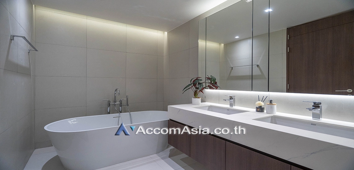 15  4 br Apartment For Rent in Sukhumvit ,Bangkok BTS Phrom Phong at Modern Brand New Apartment AA31706