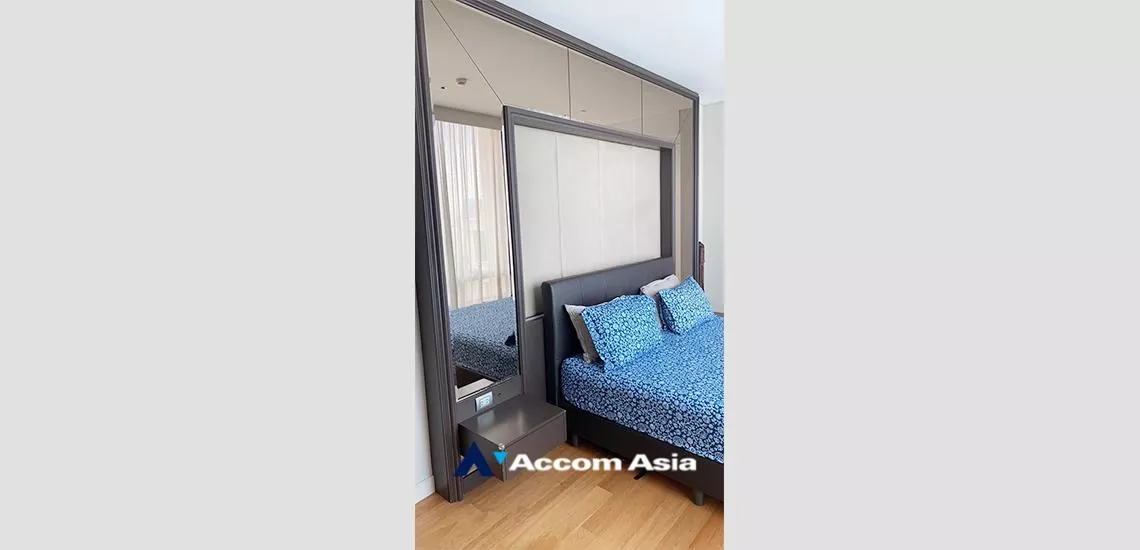 10  2 br Condominium For Rent in Ploenchit ,Bangkok BTS Chitlom at Sindhorn Residence AA31714