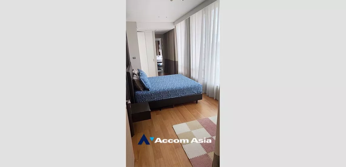 9  2 br Condominium For Rent in Ploenchit ,Bangkok BTS Chitlom at Sindhorn Residence AA31714