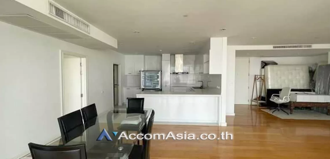 6  4 br Condominium For Rent in Ploenchit ,Bangkok BTS Sala Daeng - MRT Sam Yan at Chamchuri Square Residence AA31716