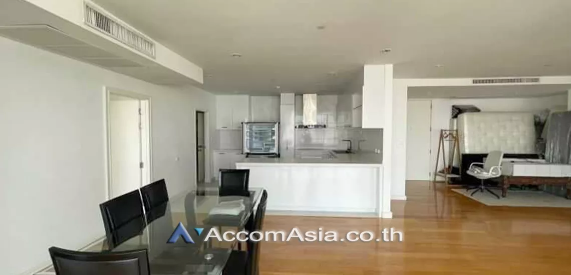 6  4 br Condominium For Rent in Ploenchit ,Bangkok MRT Sam Yan at Chamchuri Square Residence AA31716
