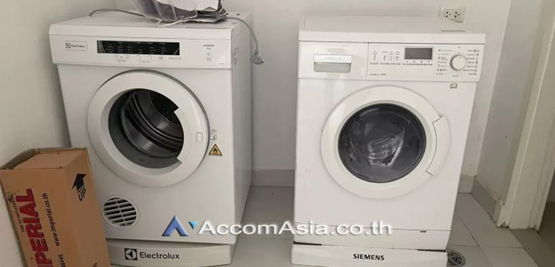 17  4 br Condominium For Rent in Ploenchit ,Bangkok BTS Sala Daeng - MRT Sam Yan at Chamchuri Square Residence AA31716