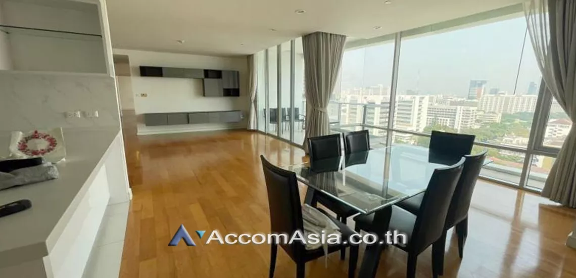 5  4 br Condominium For Rent in Ploenchit ,Bangkok BTS Sala Daeng - MRT Sam Yan at Chamchuri Square Residence AA31716