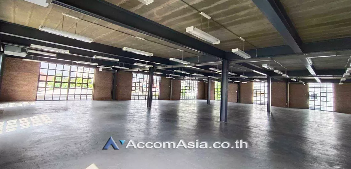  1  Building For Rent in Samutprakan ,Samutprakan BTS Bearing AA31725