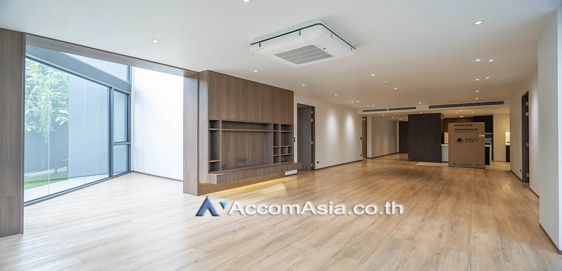  1  4 br Apartment For Rent in Sukhumvit ,Bangkok BTS Phrom Phong at Modern Brand New Apartment AA31728