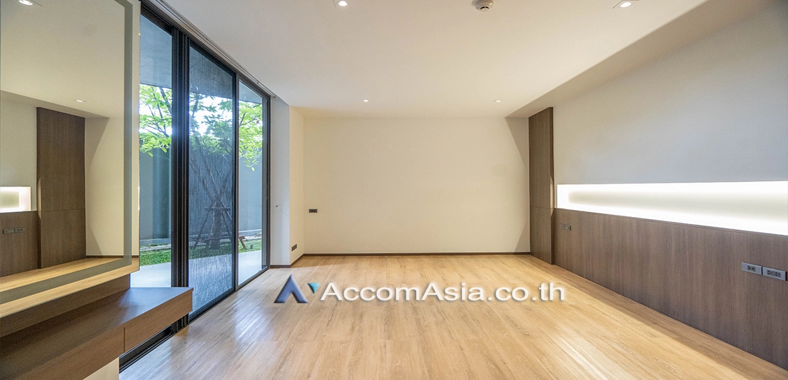 7  4 br Apartment For Rent in Sukhumvit ,Bangkok BTS Phrom Phong at Modern Brand New Apartment AA31728