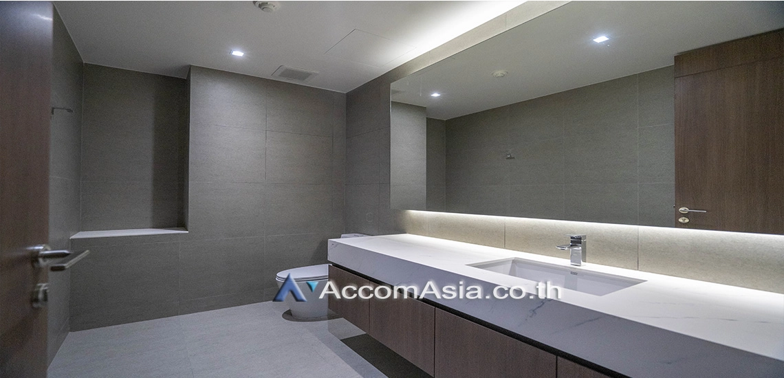 8  4 br Apartment For Rent in Sukhumvit ,Bangkok BTS Phrom Phong at Modern Brand New Apartment AA31728