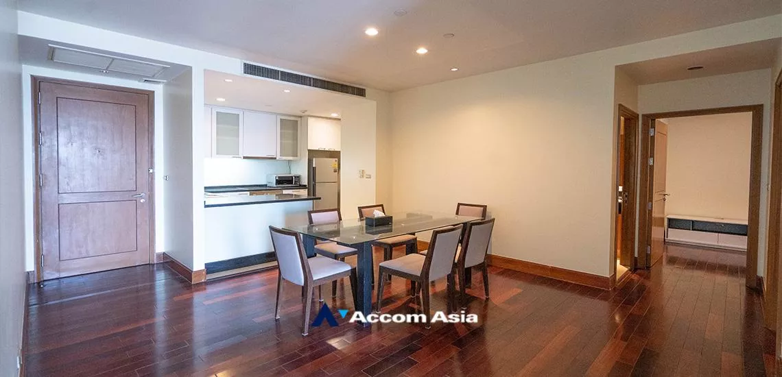 unit 2 Bedrooms  Condominium For Rent in Sathorn, Bangkok  near BTS Chong Nonsi (AA31731)