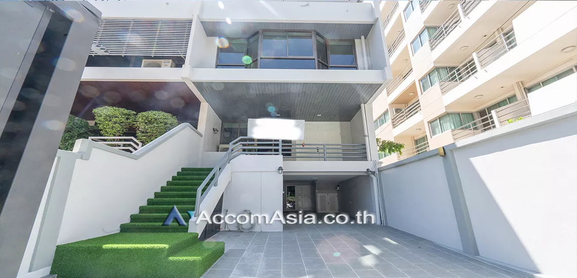  2  4 br Townhouse for rent and sale in sukhumvit ,Bangkok BTS Thong Lo AA31736