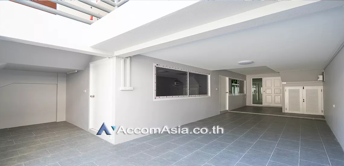 10  4 br Townhouse for rent and sale in sukhumvit ,Bangkok BTS Thong Lo AA31736