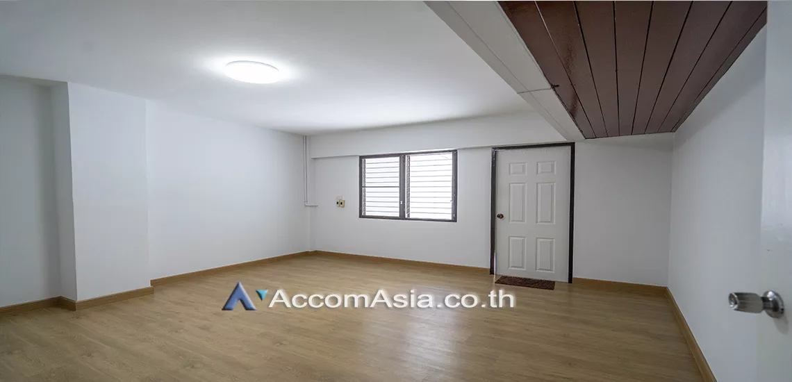 4  4 br Townhouse for rent and sale in sukhumvit ,Bangkok BTS Thong Lo AA31736