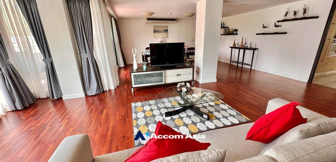  1  4 br Apartment For Rent in Silom ,Bangkok BTS Surasak at High-end Low Rise  AA31744