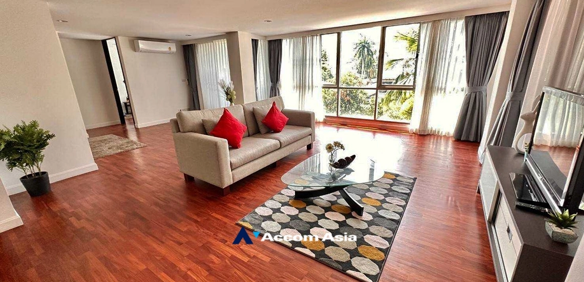  2  4 br Apartment For Rent in Silom ,Bangkok BTS Surasak at High-end Low Rise  AA31744