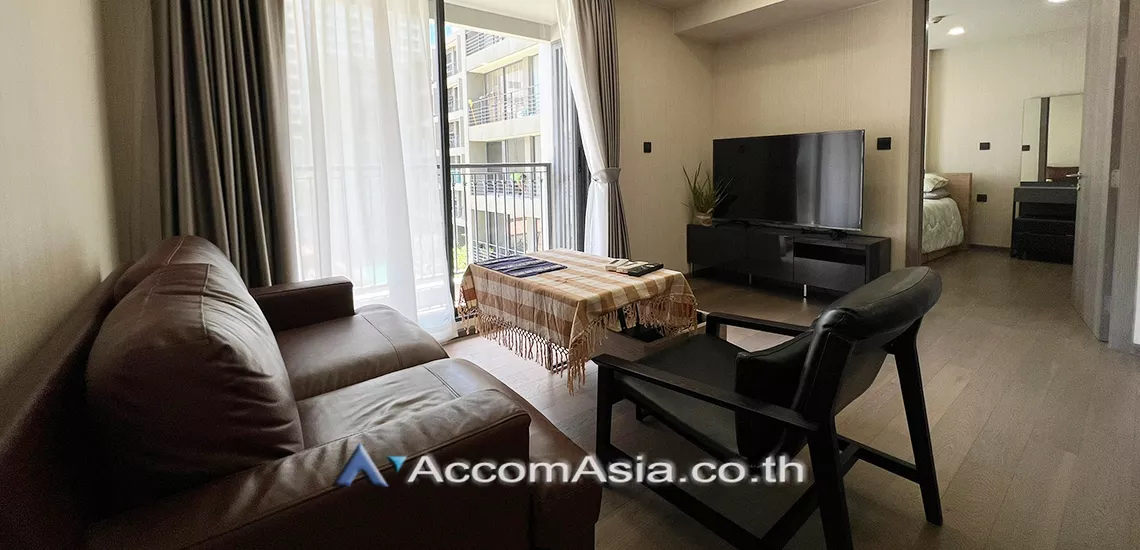  2 Bedrooms  Condominium For Rent in Ploenchit, Bangkok  near BTS Ratchadamri - MRT Silom (AA31760)