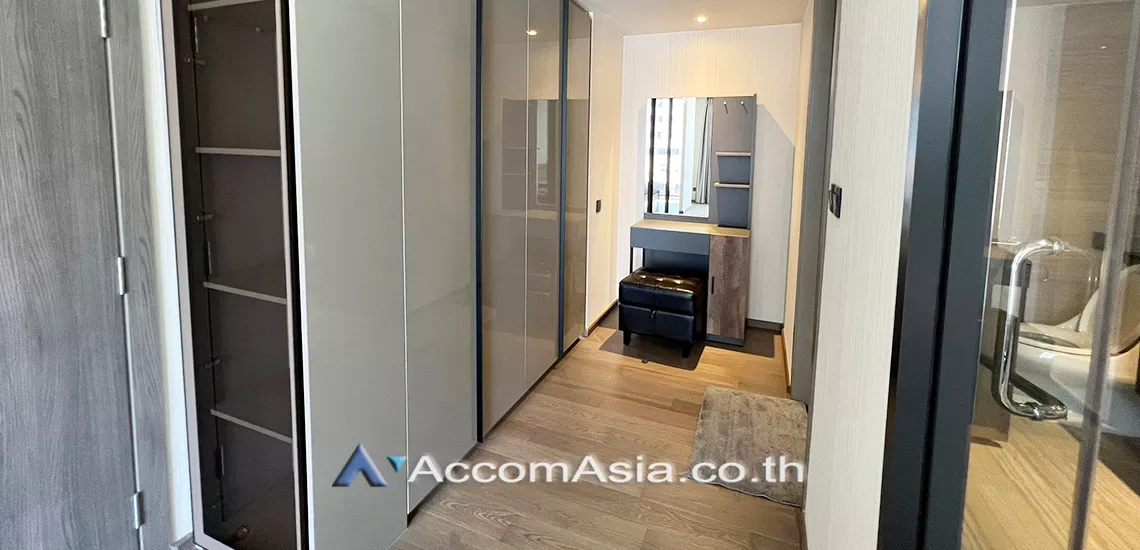 22  2 br Condominium For Rent in Ploenchit ,Bangkok BTS Ratchadamri - MRT Silom at Klass Sarasin-Rajdamri AA31760