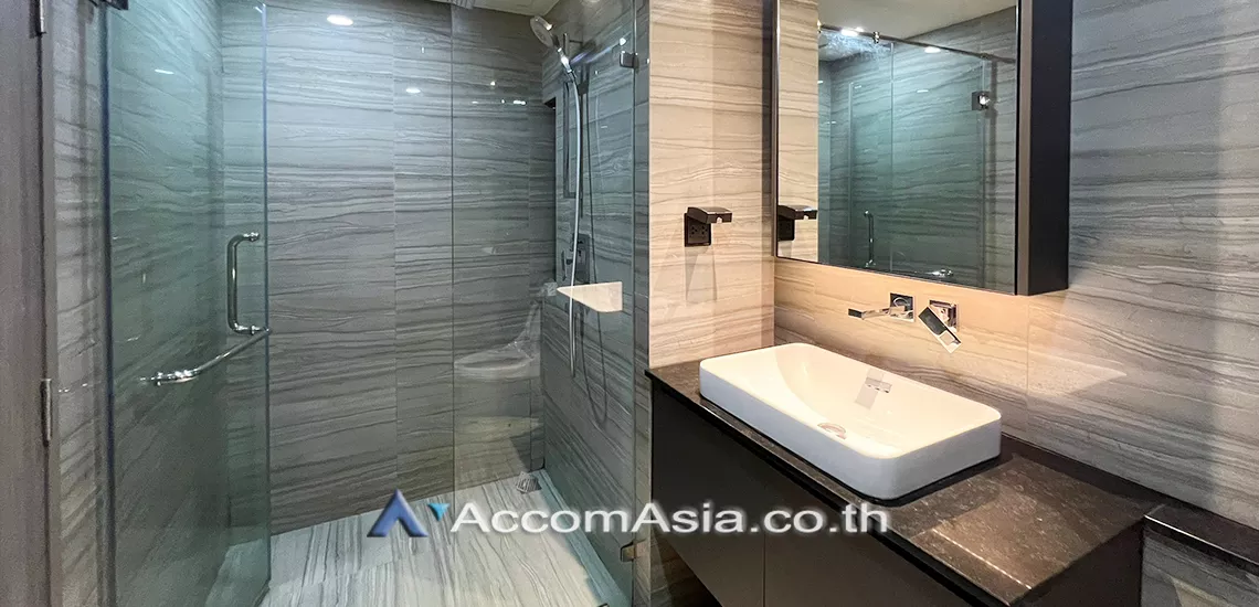21  2 br Condominium For Rent in Ploenchit ,Bangkok BTS Ratchadamri - MRT Silom at Klass Sarasin-Rajdamri AA31760