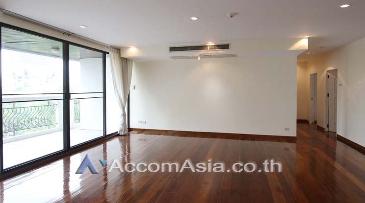 Pet friendly |  3 Bedrooms  Condominium For Rent in Sukhumvit, Bangkok  near BTS Phrom Phong - MRT Phetchaburi (24595)