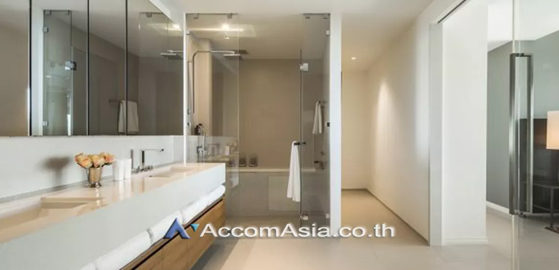 17  5 br Condominium For Sale in Charoen Nakhon ,Bangkok BTS Krung Thon Buri at The River Condominium AA31764