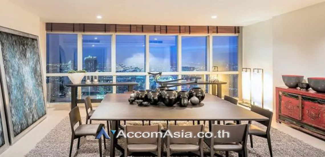 5 Bedrooms  Condominium For Sale in Charoennakorn, Bangkok  near BTS Krung Thon Buri (AA31764)
