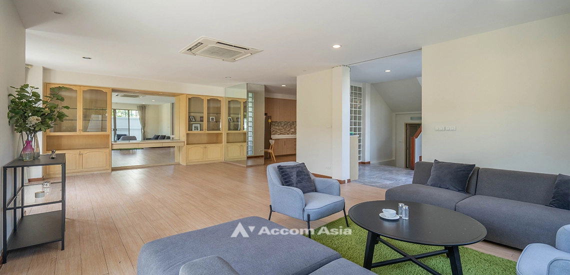 9  4 br House for rent and sale in Sukhumvit ,Bangkok BTS Phrom Phong AA31765