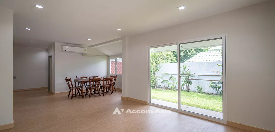 9  3 br House for rent and sale in Sukhumvit ,Bangkok BTS Asok - MRT Sukhumvit at House in Compound AA31766
