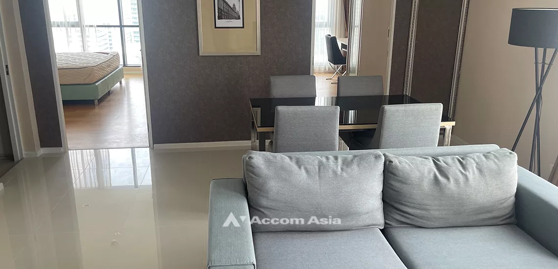 unit 2 Bedrooms  Condominium For Rent in Sukhumvit, Bangkok  near BTS Ekkamai (AA31768)