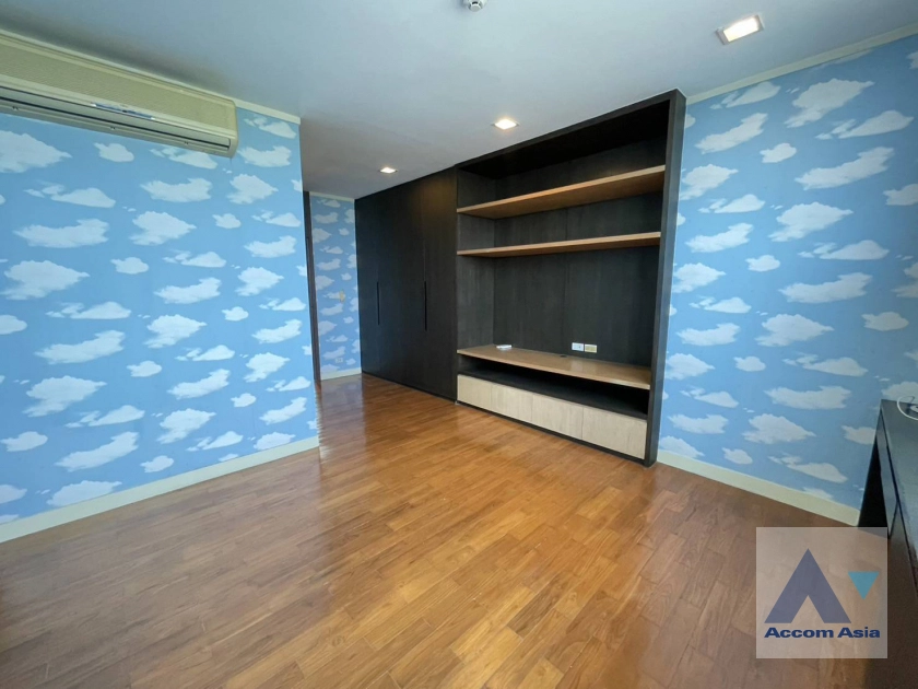 11  3 br Condominium for rent and sale in Sathorn ,Bangkok BRT Wat Dan at Royal River Place AA31769