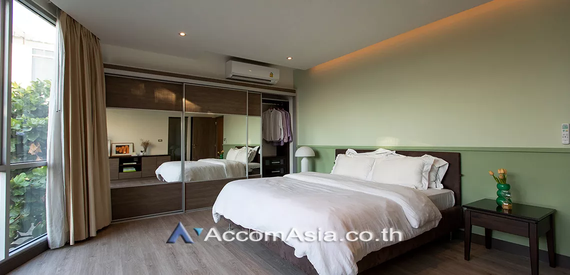 12  3 br Apartment For Rent in Sukhumvit ,Bangkok BTS Phra khanong at Modern Living Style AA31772
