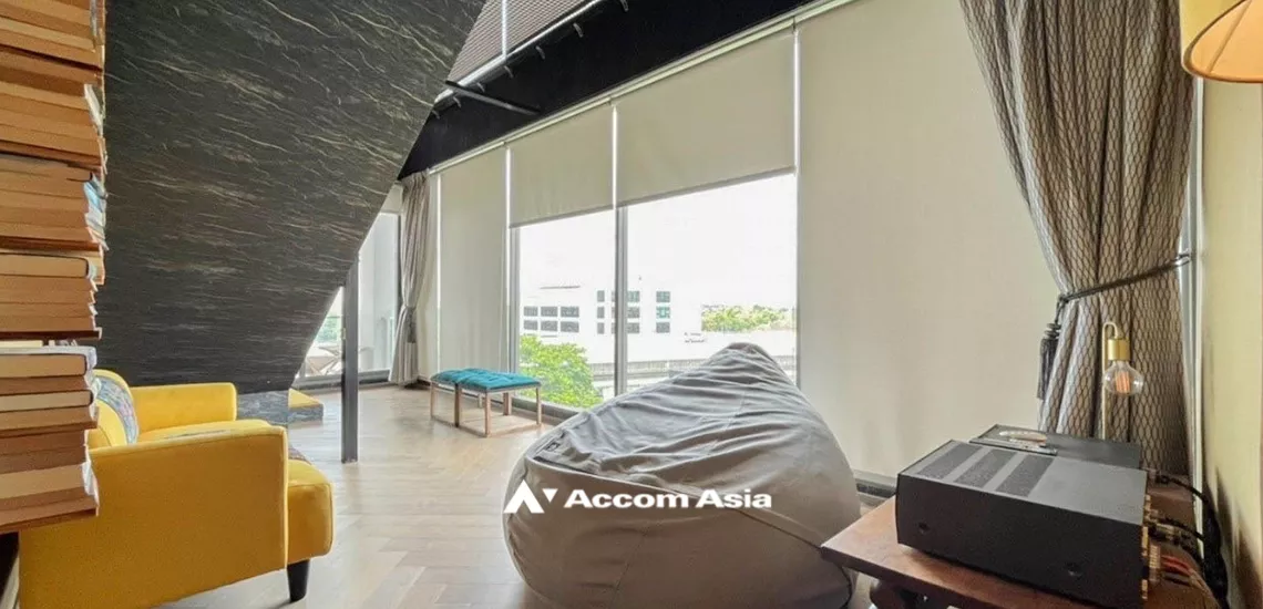 1  3 br Condominium For Sale in Sukhumvit ,Bangkok BTS Phra khanong at The Pillar AA31773