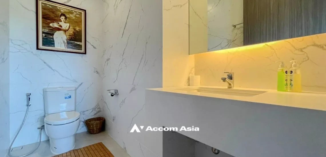 34  3 br Condominium For Sale in Sukhumvit ,Bangkok BTS Phra khanong at The Pillar AA31773