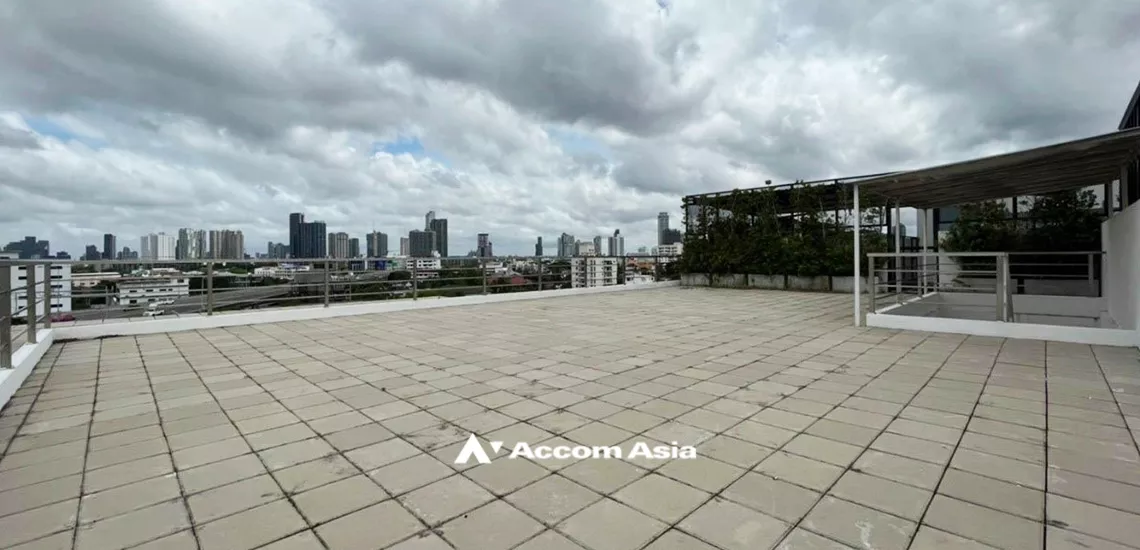 51  3 br Condominium For Sale in Sukhumvit ,Bangkok BTS Phra khanong at The Pillar AA31773