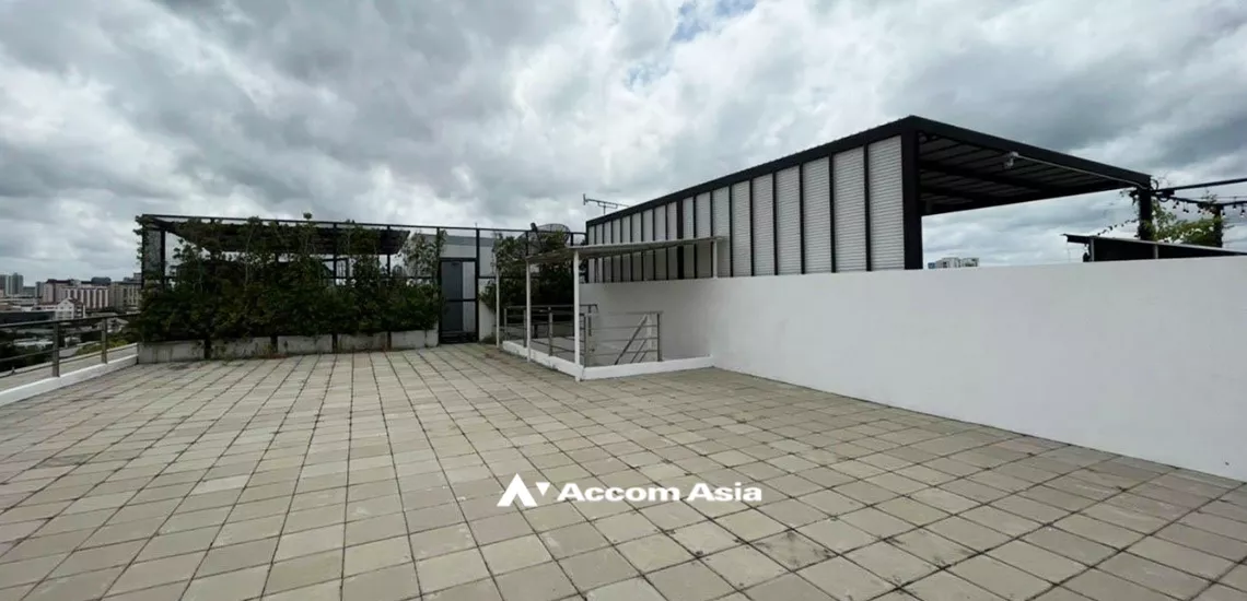 52  3 br Condominium For Sale in Sukhumvit ,Bangkok BTS Phra khanong at The Pillar AA31773