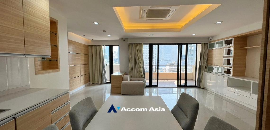 4  2 br Condominium for rent and sale in Silom ,Bangkok BTS Surasak at Sampoom Garden AA31776