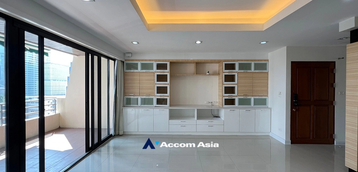 7  2 br Condominium for rent and sale in Silom ,Bangkok BTS Surasak at Sampoom Garden AA31776