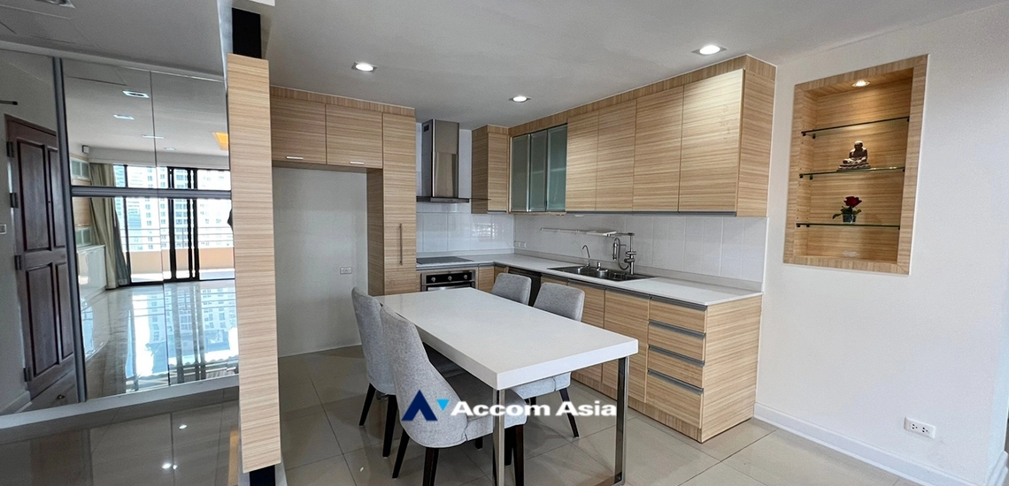  1  2 br Condominium for rent and sale in Silom ,Bangkok BTS Surasak at Sampoom Garden AA31776
