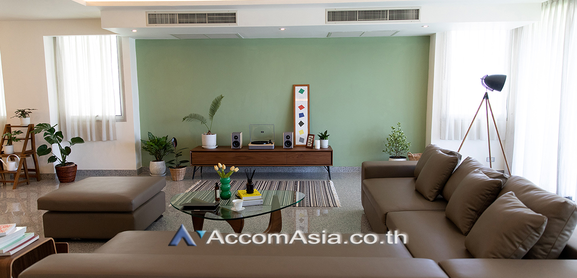 Modern Living Style 3 br Apartment For Rent in sukhumvit, Bangkok 