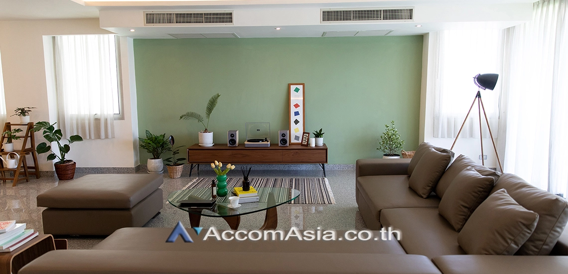 Fully Furnished, Pet friendly |  3 Bedrooms  Apartment For Rent in Sukhumvit, Bangkok  near BTS Phra khanong (AA31777)