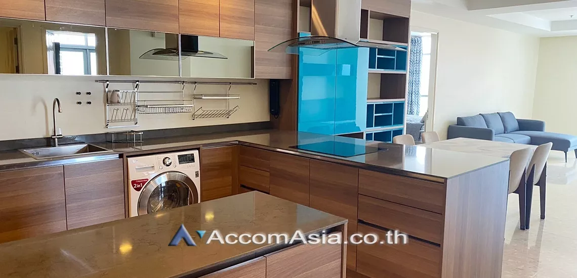 unit 3 Bedrooms  Condominium For Rent in Sukhumvit, Bangkok  near BTS Ekkamai (AA31781)